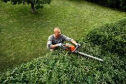 Husqvarna 215iL & 215iHD45 Häcksax/trimmerpaket -Leek winkel 6420b45d 4f20 4025 a019 358ce68fbb5a