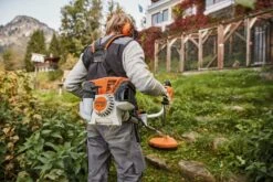 Stihl FS 131 Röjsåg 14 Stihl FS 131 Röjsåg -Leek winkel d6aef886 f38c 4117 ab46 bf865c2261d1